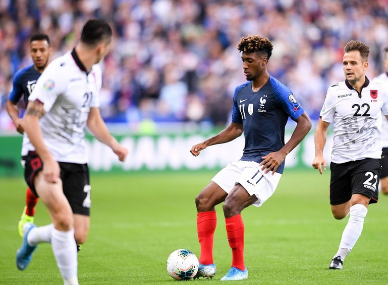 巴萨对比利亚雷亚尔32新浪